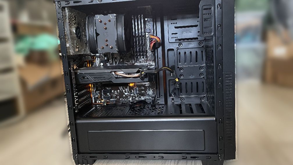 Komputer stacjonarny i5 16Gb RAM, 1050 ti