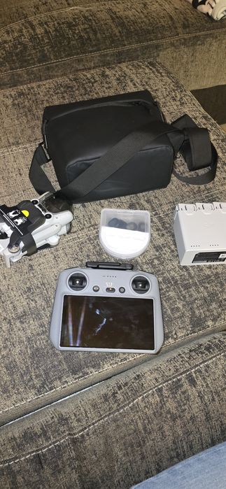 Drone DJI Mini 4 Pro Fly More Combo