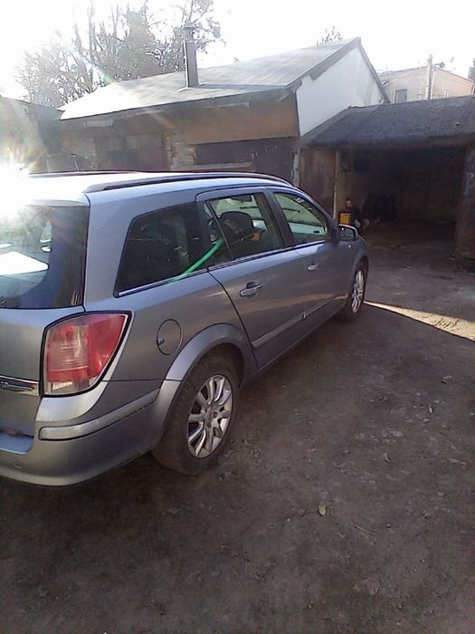 Opel Astra H 2005 (універсал)