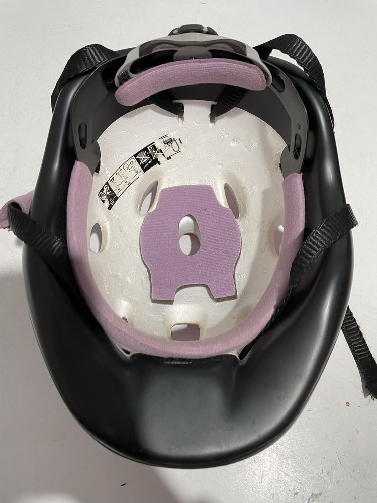 Capacete cor de rosa