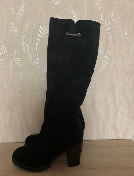 Зимові чобітки з натуральної замші 38р. В ідеальному стані