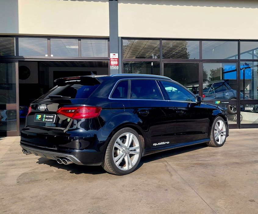 Audi S3 Quattro Sportback 2.0 TFSI 300CV S-Tronic / Panorâmico