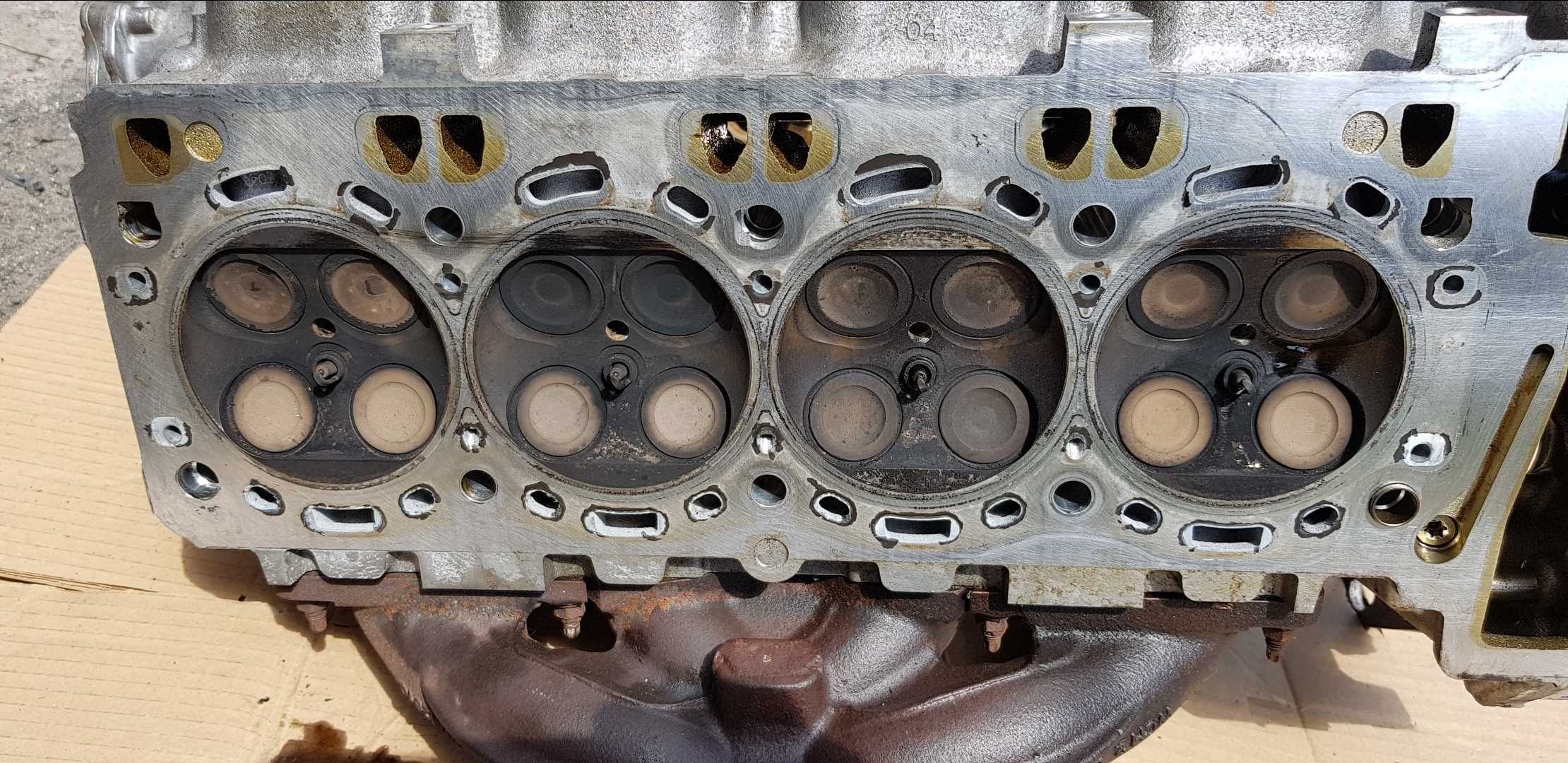 Głowica silnika BMW N63B44A LEWA PRAWA kompletna bdb