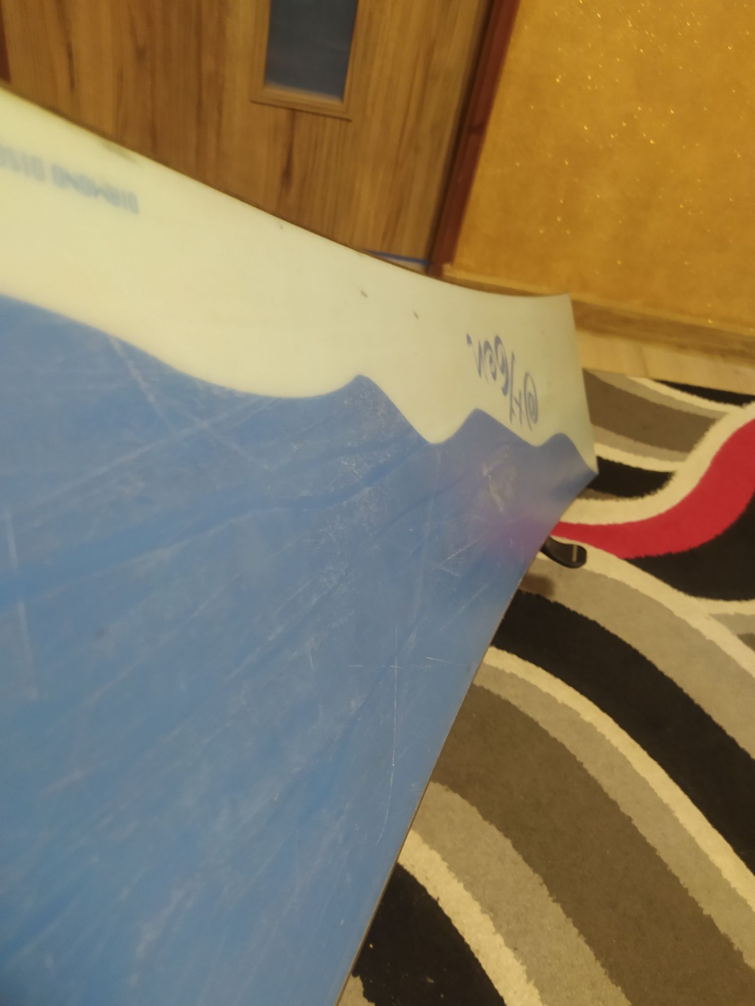 Deska snowboardowa snowboard z wiązaniami