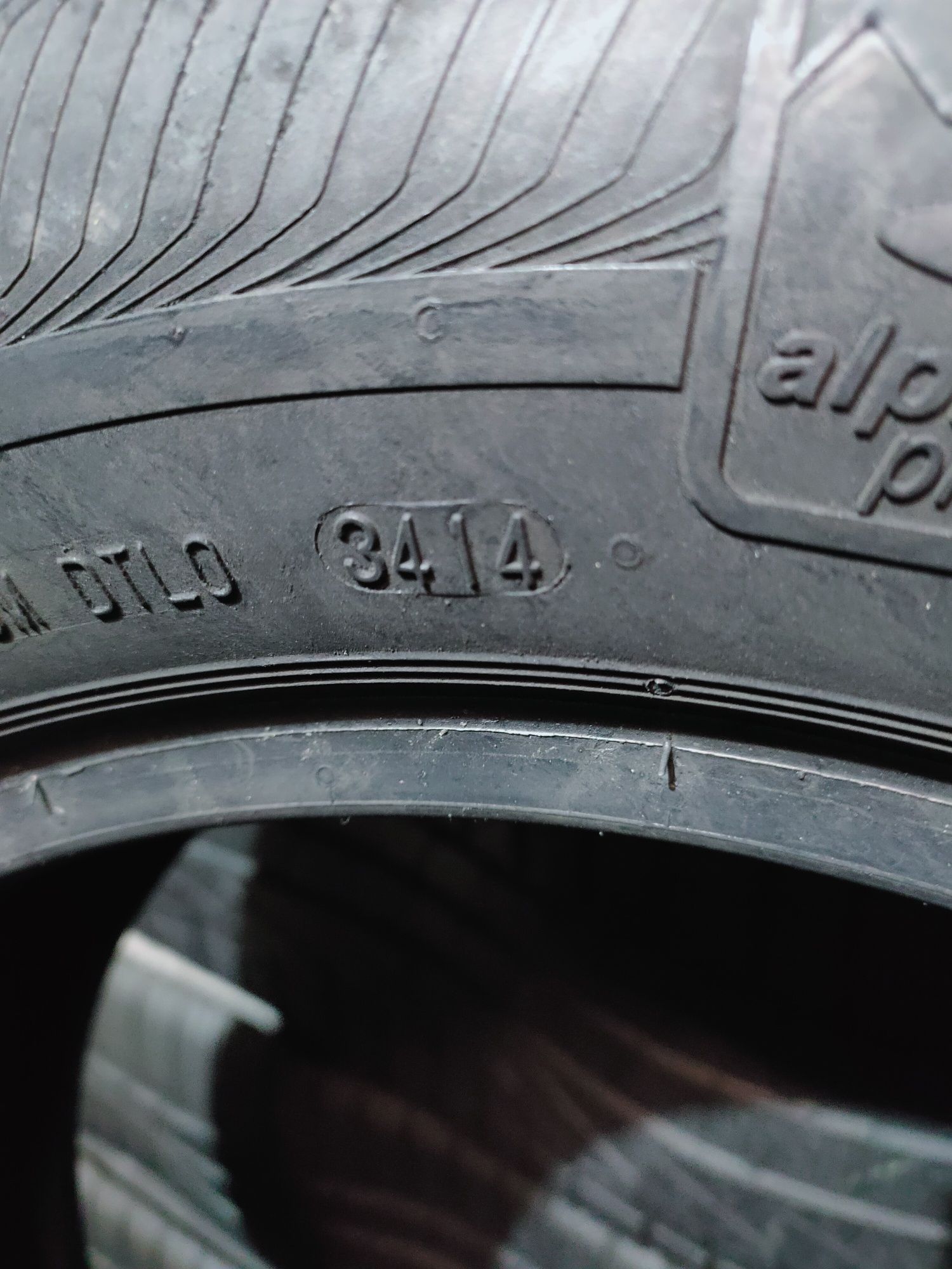 215/60R16 Semperit Speed-Grip 2 z 2014r 7,5mm