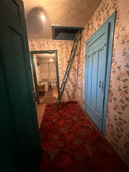 Продаж будинку в селі неподалік Рокитного