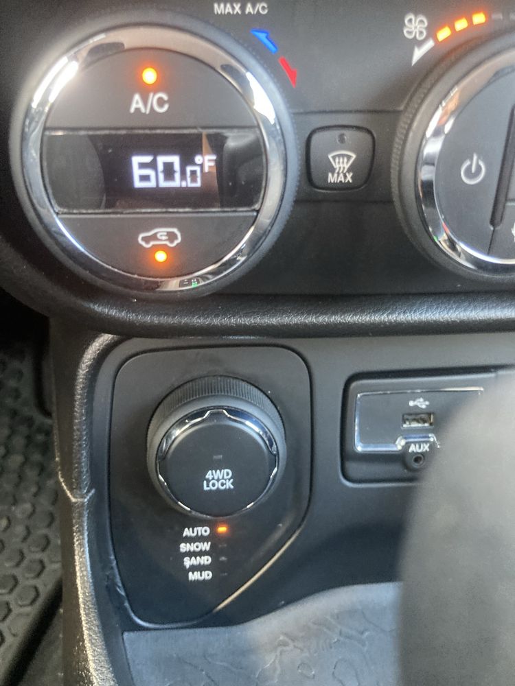 Jeep RENEGAT 2016 г 2.4 Автомат 4х4