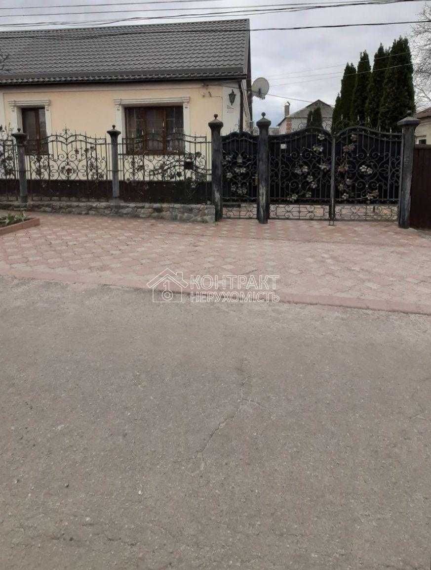 Продам будинок в місті 92м2, земля 8 соток