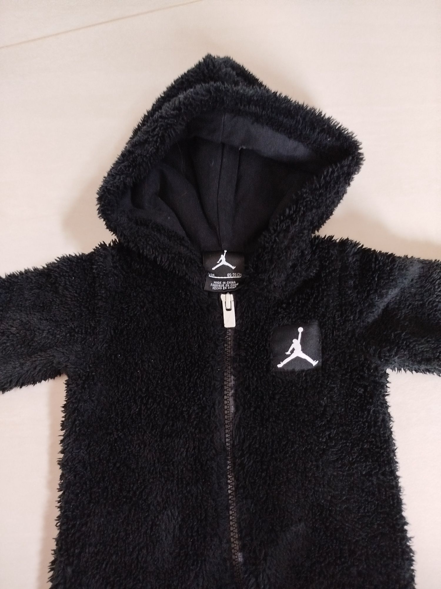 2 kombinezony dla chłopca Jordan i Cool Club r. 62