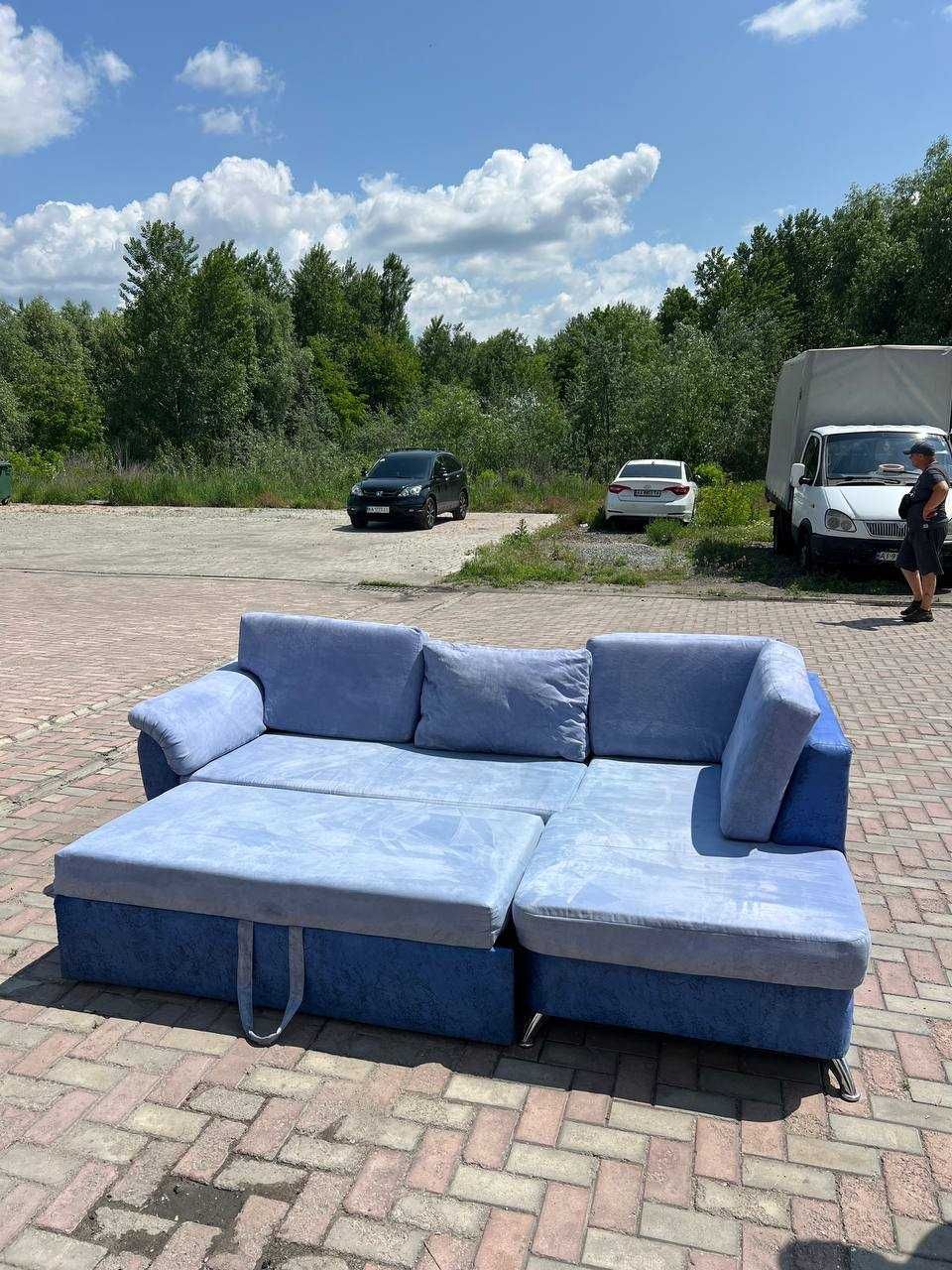 Спальный угловой диван