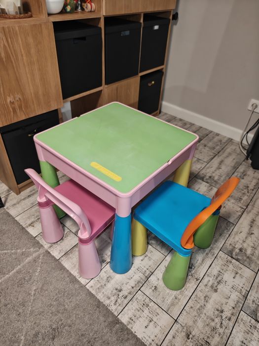 Stoliczek i dwa krzesła stolik dla dzieci Tega Baby Super Kids gratisy