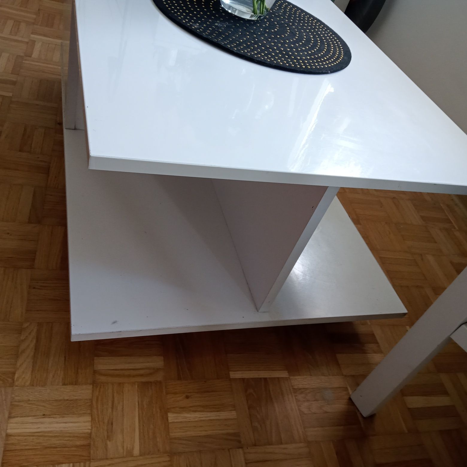 Stolik kawowy biały
