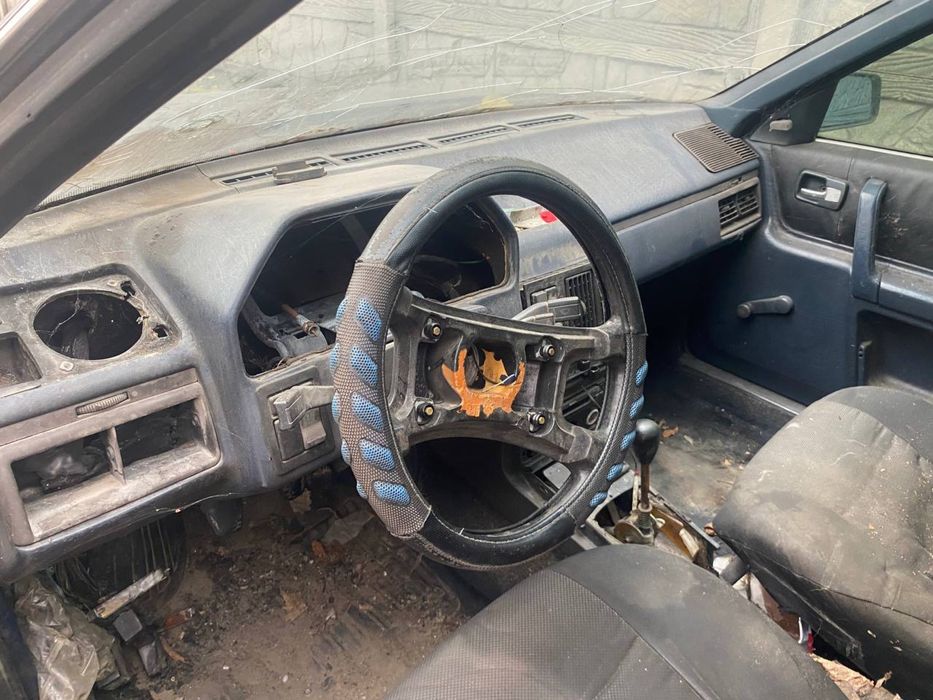 Ауди 100 2.0 бензин с ГБО под ремонт или запчасти