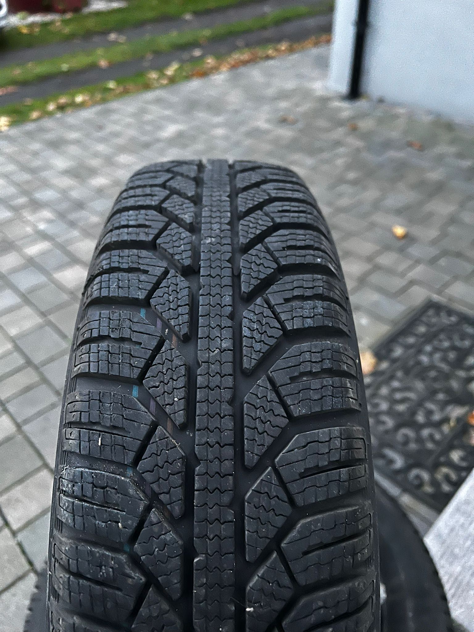 Opony z felgami całe koła 145/70 r13 zimowe zimówki