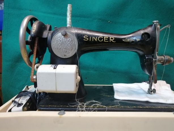 Máquina costura Singer Antiga