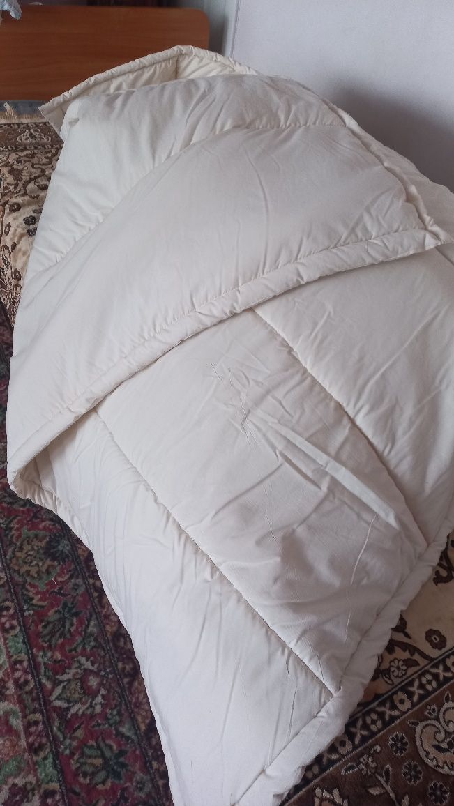 Тепла ковдра, одеяло