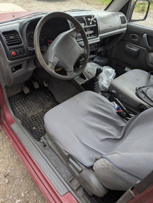 Suzuki jimni джимні.