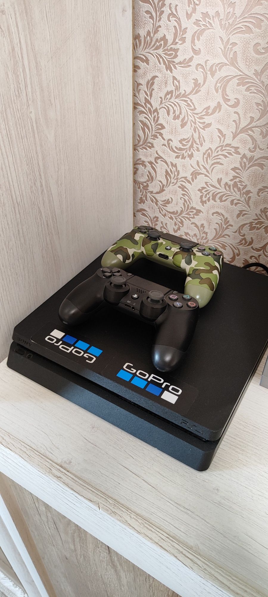 Playstation 4 slim 1tb