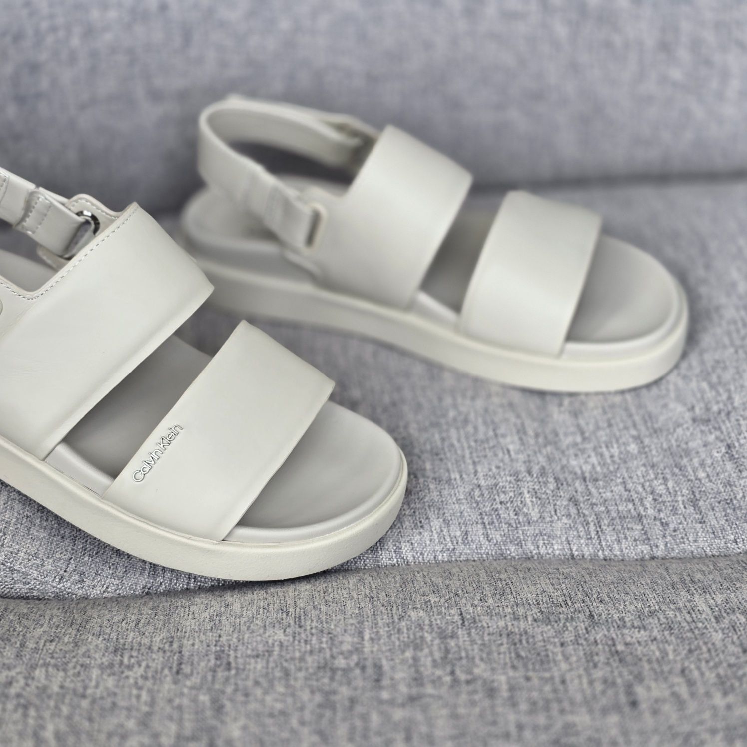 Жіночі босоніжки Calvin Klein