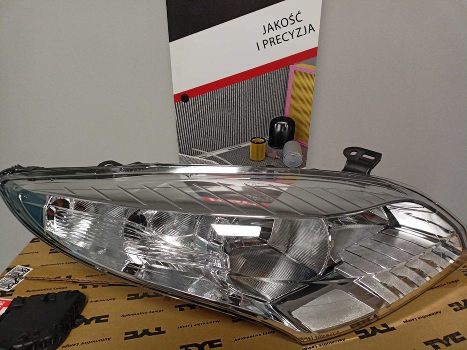 Renault Megane 3 08- Lampa/Reflektor przód prawy /H7+H7