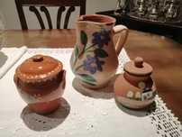 Caneca de barro pintada mão+potes de barro
Brancos bordado ing