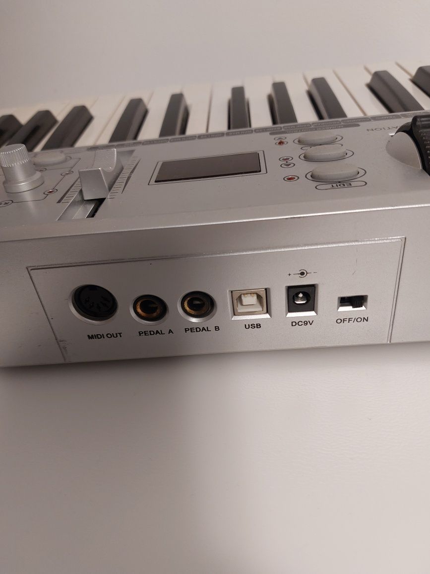 FAME KC48 Teclado Controlador Midi