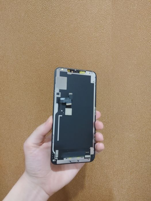 Дисплей iPhone 11 pro max без царапин, всё работает