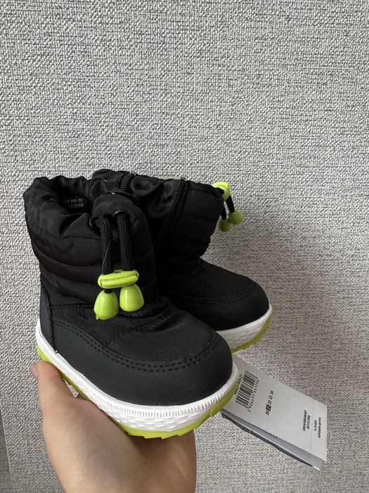 Зимні сапоги для дитини