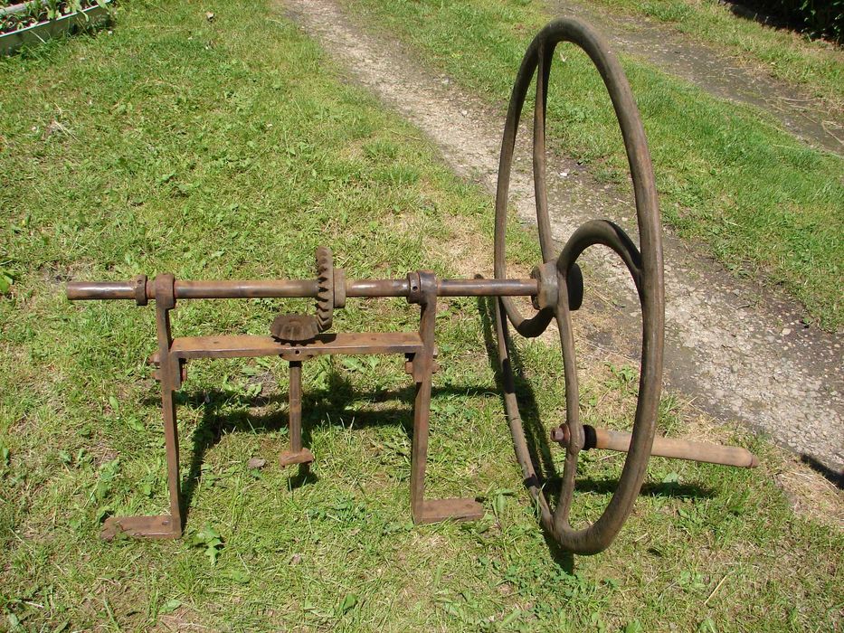 koło żeliwne 90cm
