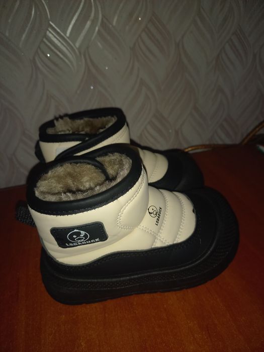 Чобітки зимові, нові