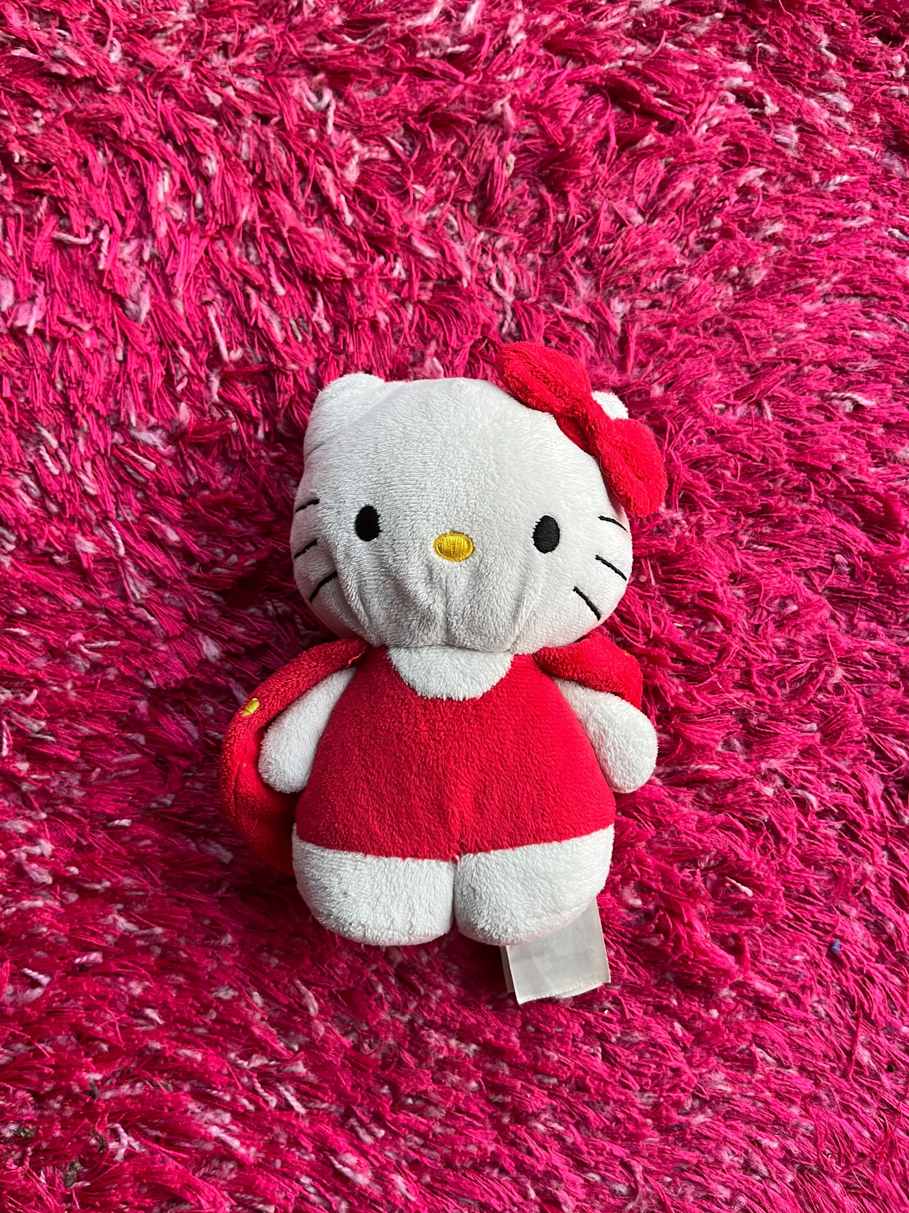 Hello Kitty Sanrio maskotka pluszak truskawka z kapturkiem