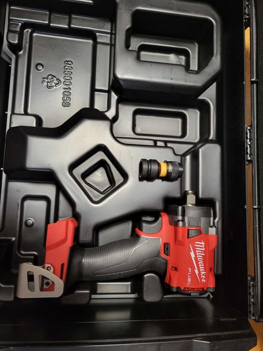 Гайкокрут акумуляторний 1/2" MILWAUKEE, M18 FIW2F12-0X 339Нм (HD кейс)
