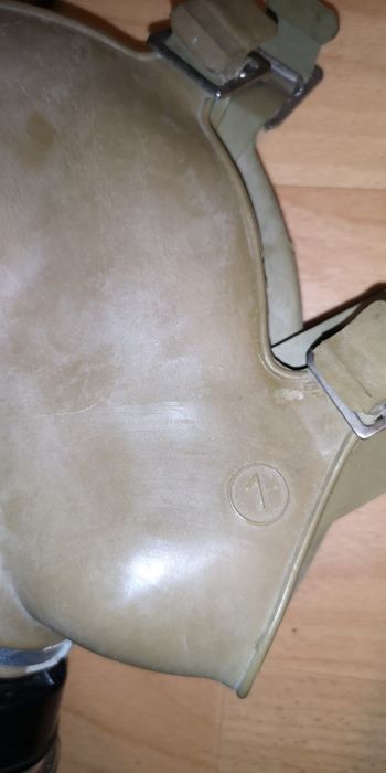 Maska przeciwgazowa typu słoń