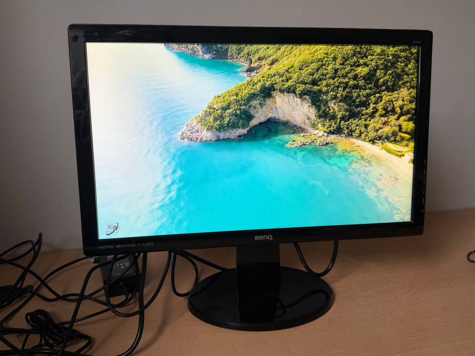 Монітор BenQ – 22”, Full HD, TN, HDMI / DVI / VGA