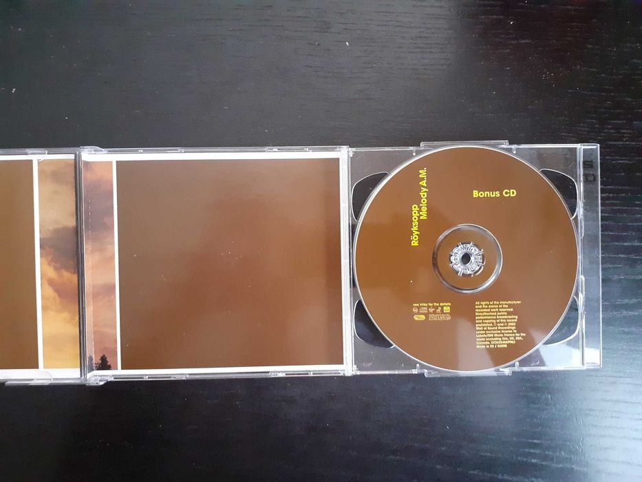 CD duplo edição especial Royksopp Melody A.M. (eletrónica/dance)