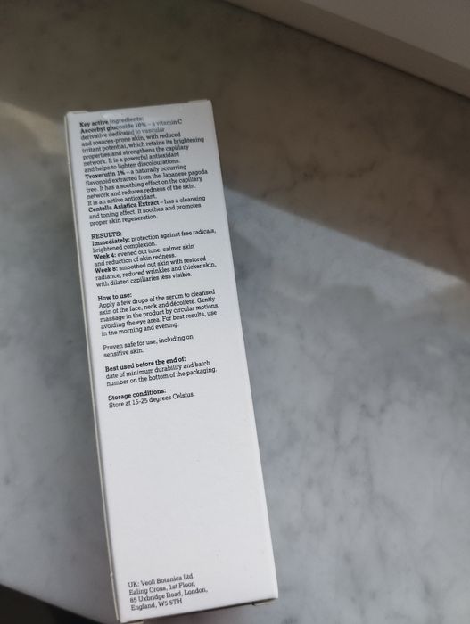 Nowe, nieotwierane serum z witaminą c veoli botanica c the glow