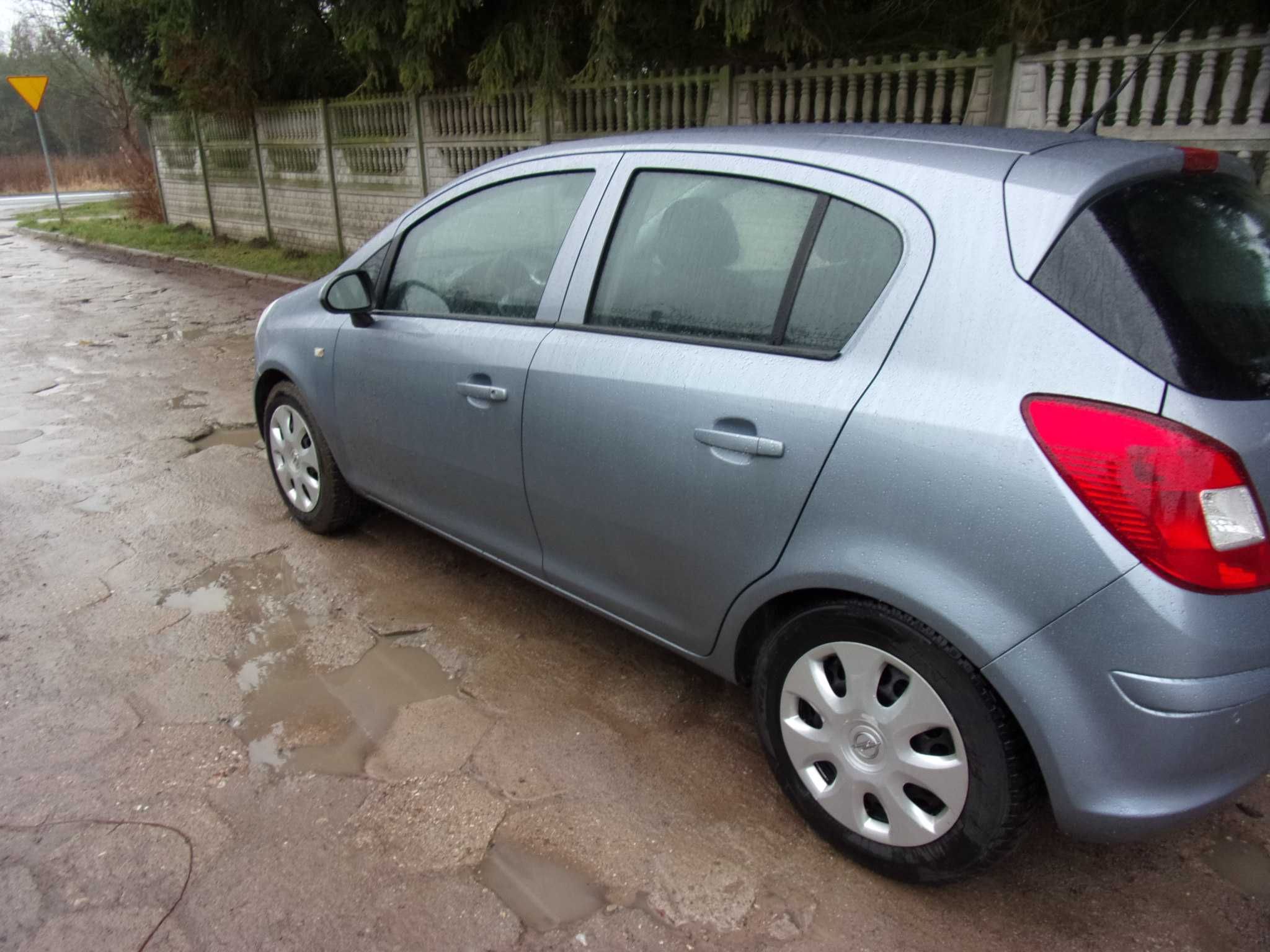 Opel Corsa D 1.4 Klima * 5-Drzwi Ładny stan *