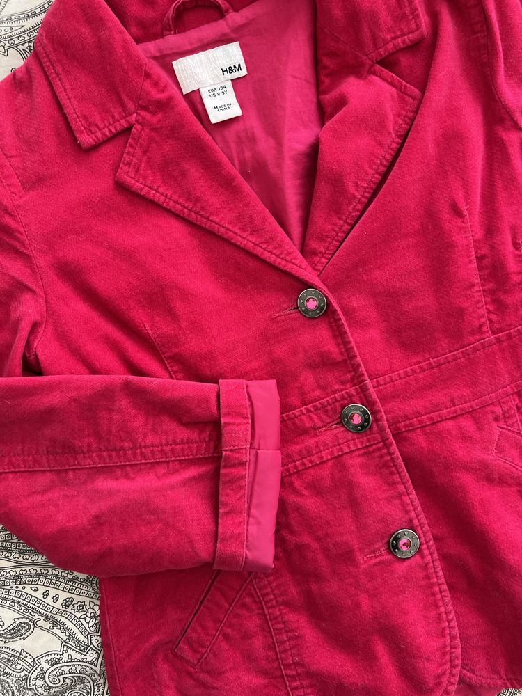 Różowa marynarka żakiet rozmiar 134 H&M ozdobne guziki Barbie