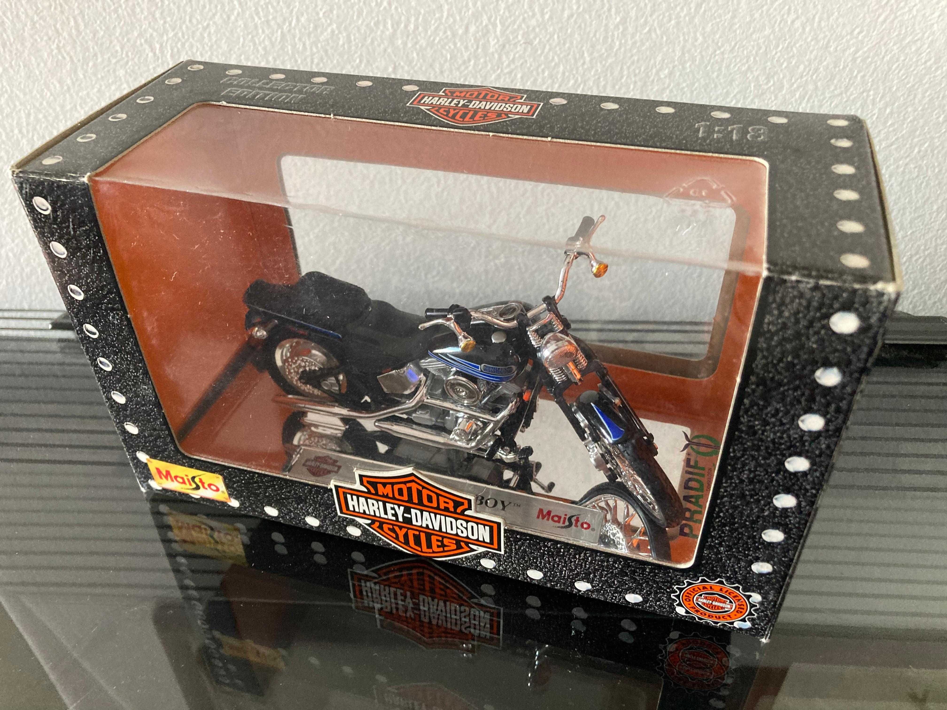 Miniatura Mota Harley-Davidson FXSTSB Bad Boy