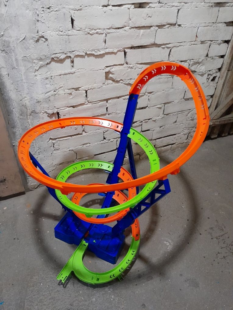 Tor Hot Wheels Action Tornado