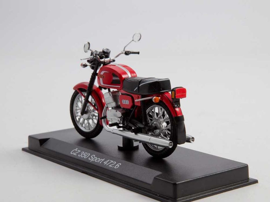 Журнал из серии Наши мотоциклы, №8 с моделью CZ-350/472 (1976)