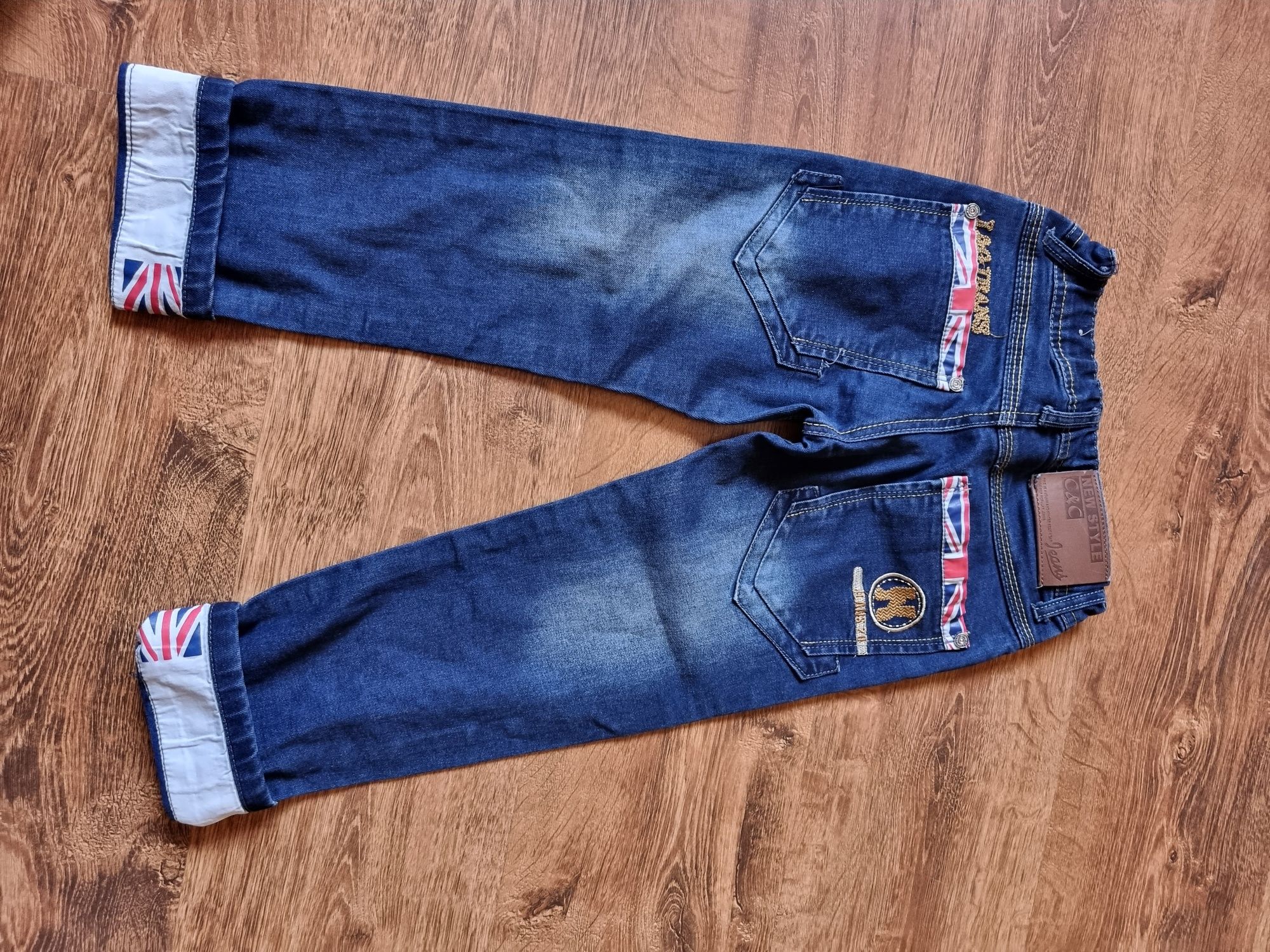 Spodnie jeansy rozmiar 116-122