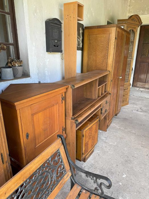 Zestaw meble różne - szafa, komoda, witryna, szafki