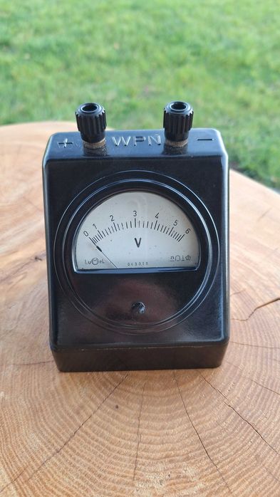 Voltomierz PRL analogowy, sprawny, vintage
