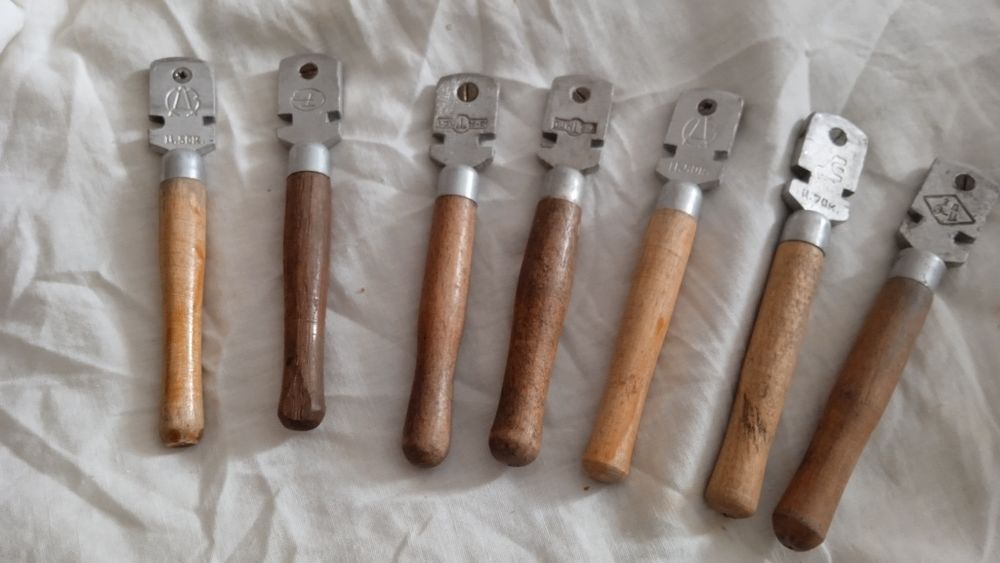 Стеклорезы разные