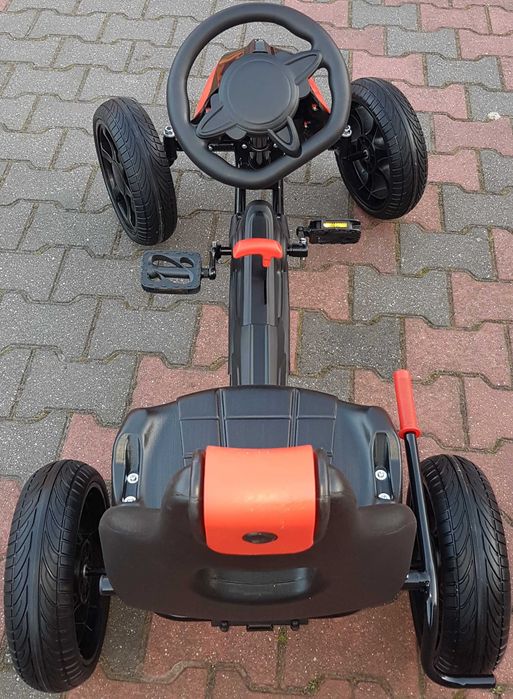 Gokart pojazd na cztery koła na pedały nie użyty 5-12 lat.