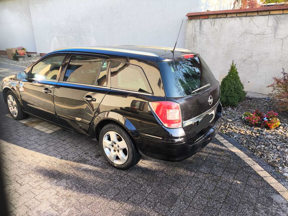 sprzedam Opel Astra H 1.6 bęzyna