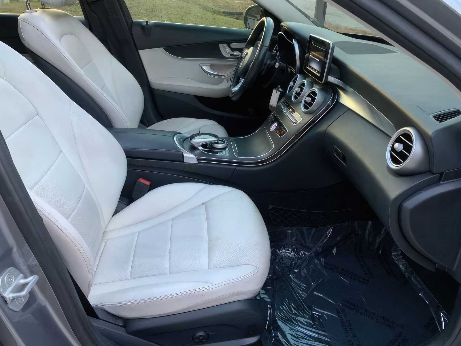 2015 Mercedes-Benz C 300