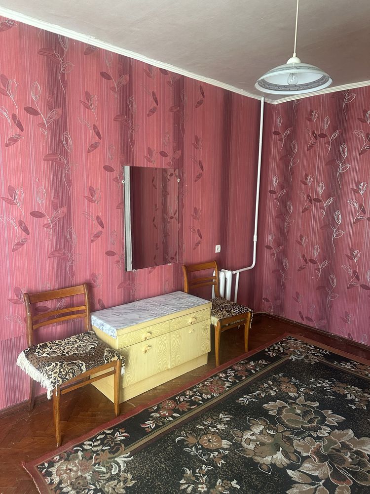 Продам гостинку Ак.Королева/Южный Рынок