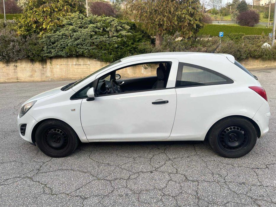 Opel Corsa 1.3 CDTI Van 2011 – 2.500€